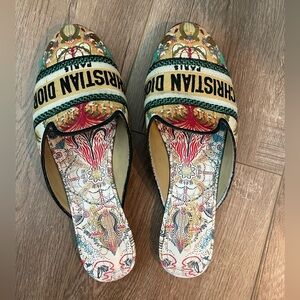 Designer inspired slippers, mules ideal size 9 up to 9.5
